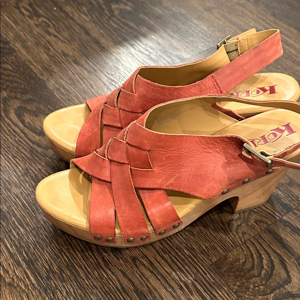 Kork-Ease Women's Coral Leather Mules